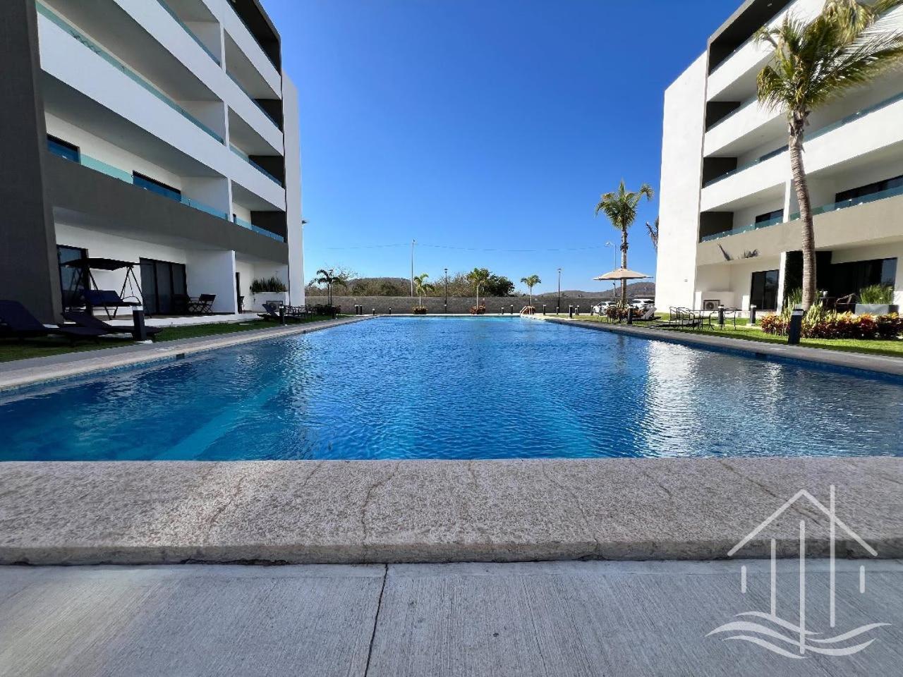 Promo!-queen Beds-near Beach-1st Floor-poolside-sleep 6 Apartment